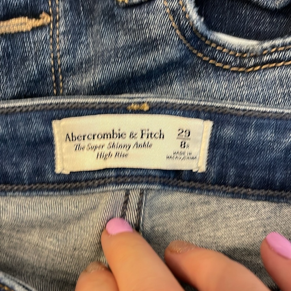 Abercrombie & Fitch super skinny ankle high rise jean, size 29/8. EUC - Picture 6 of 6